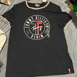 Tommy Hilfiger tee